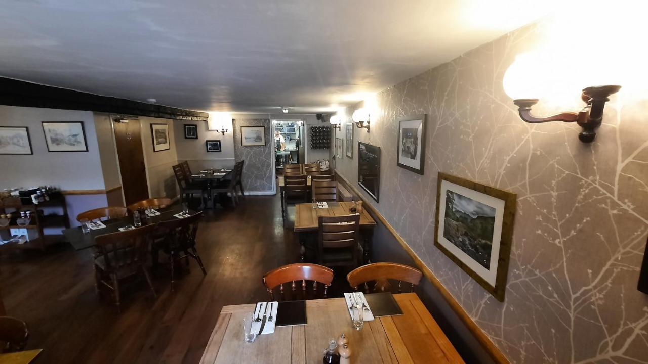 Kings Arms Hotel Hawkshead Extérieur photo