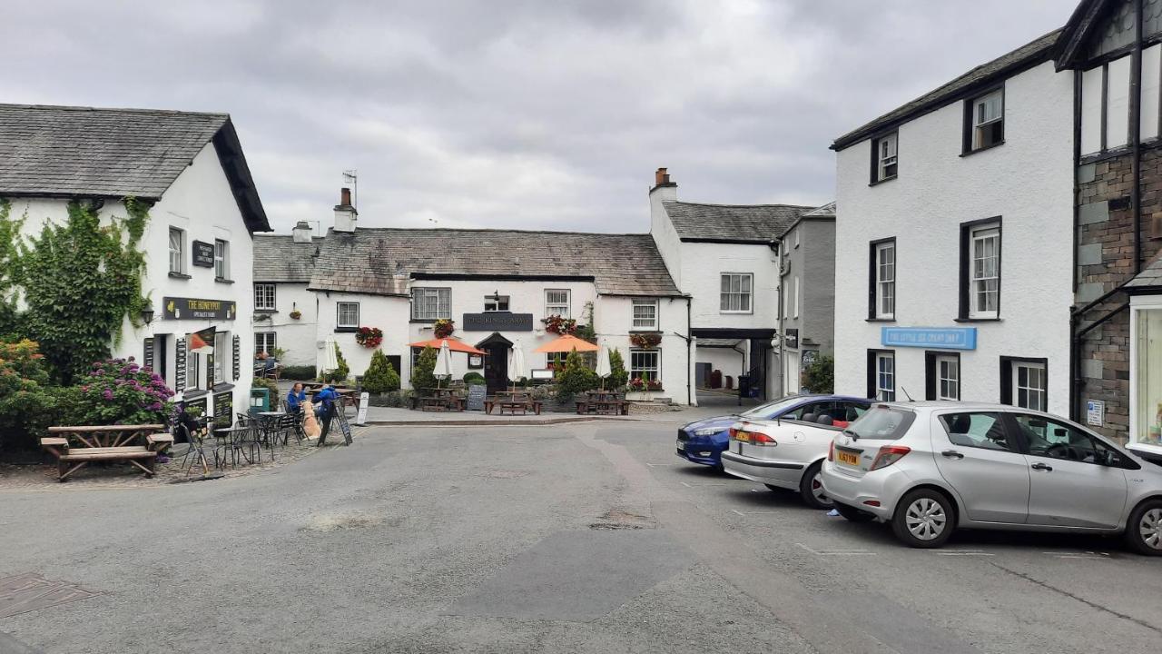 Kings Arms Hotel Hawkshead Extérieur photo